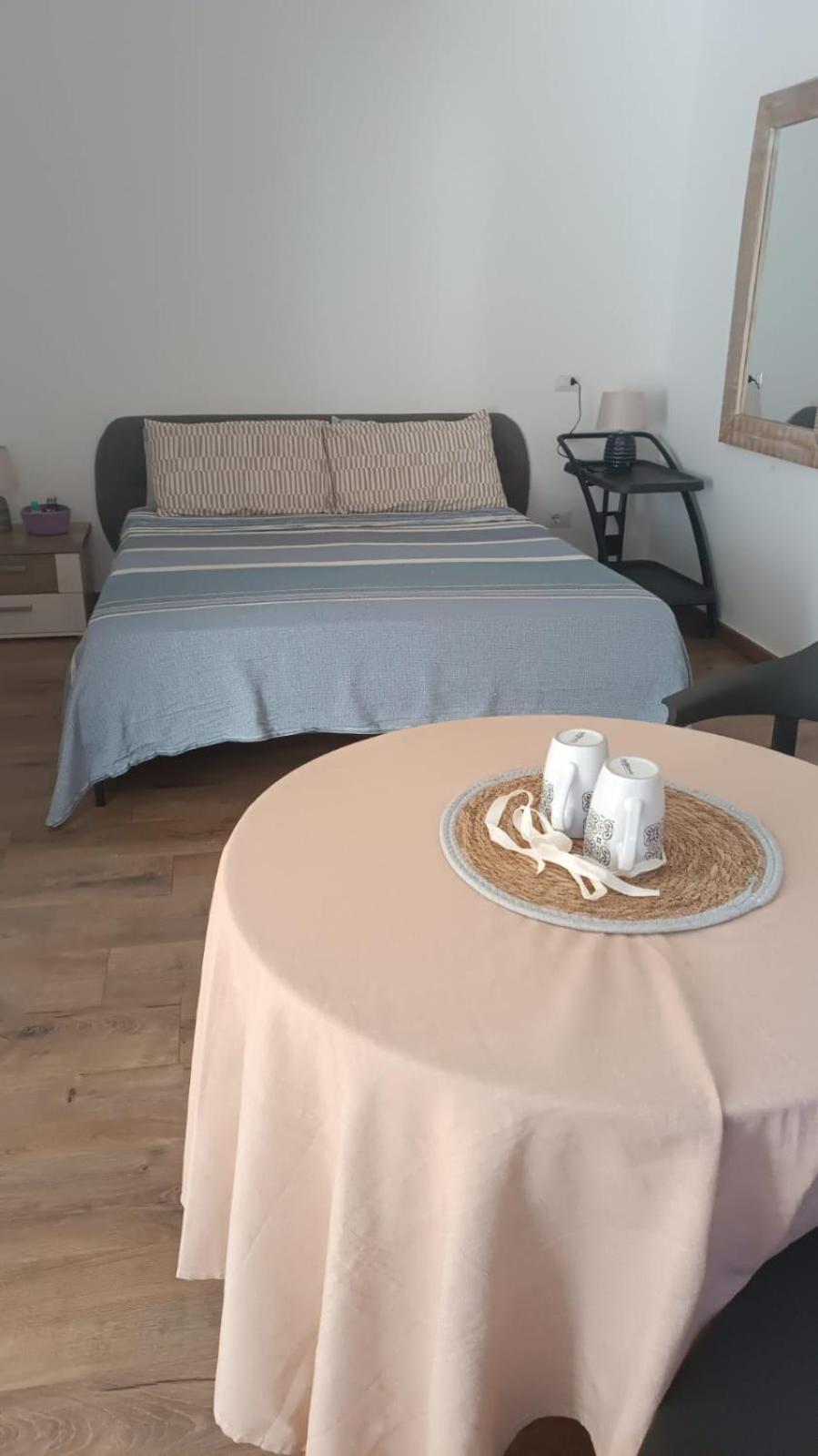 La Casa Di Fede Hotell Lanuvio Exteriör bild